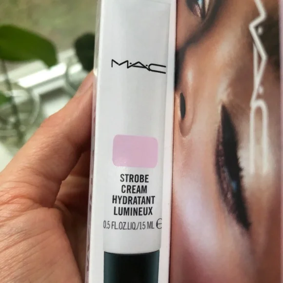MAC Strobe Cream PINKLITE 0.5 FL. OZ - Picture 6 of 7